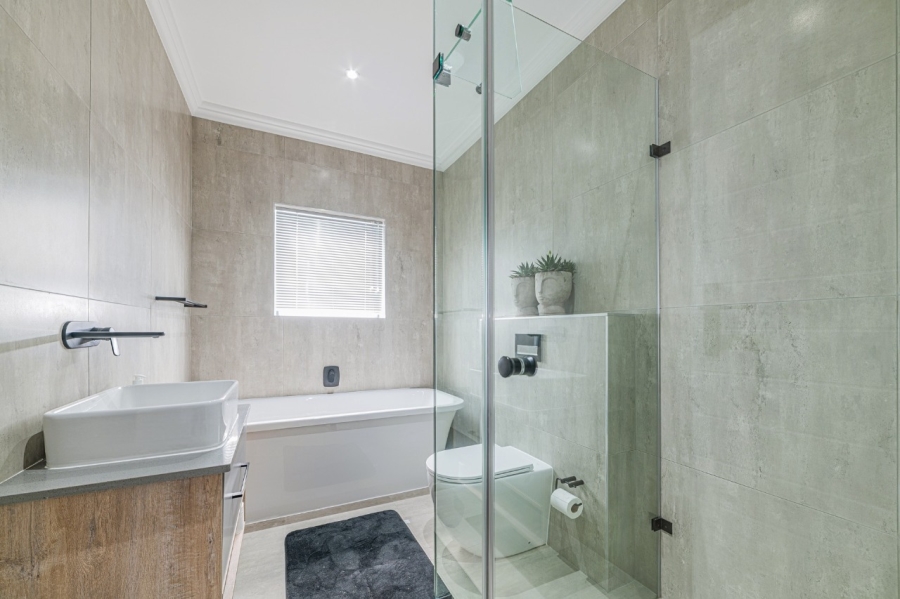 3 Bedroom Property for Sale in Tergniet Western Cape